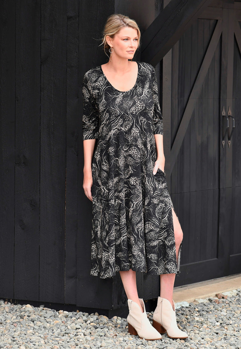 Metta Dress 3/4 Sleeve Print SALE!